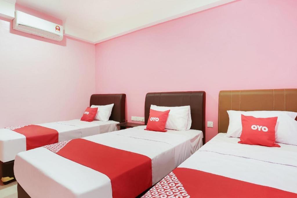 Oyo 89387 Sun Keerana Hotel Klang Exteriör bild