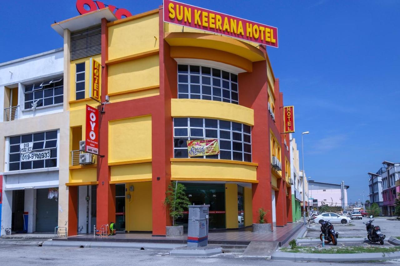 Oyo 89387 Sun Keerana Hotel Klang Exteriör bild